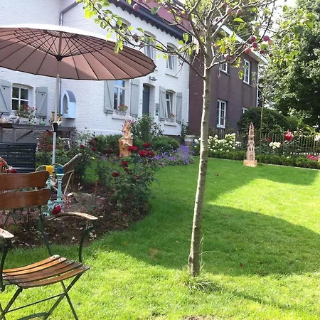 Puurteuven Tussen Kunst En Bed & Breakfast